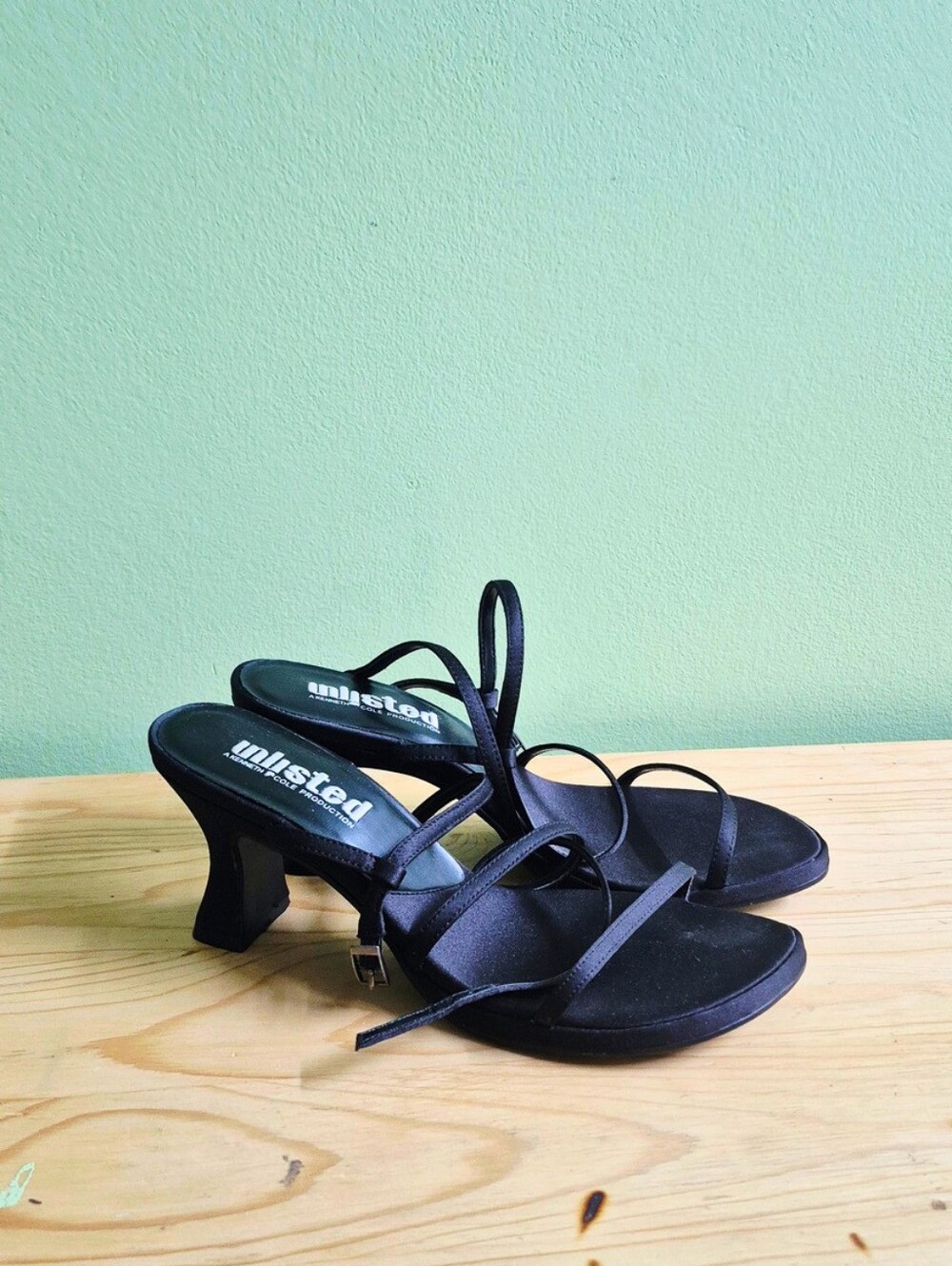 Kenneth Cole Unlisted Black Strappy Heels